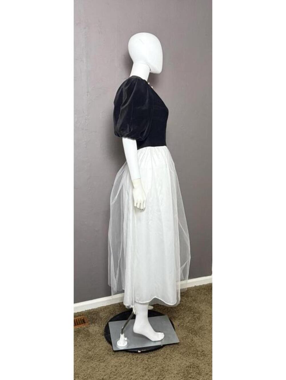 1980's Black Velvet + White Chiffon Party Dress Puff Sleeves Princess Waist M-L - Picture 3 of 8